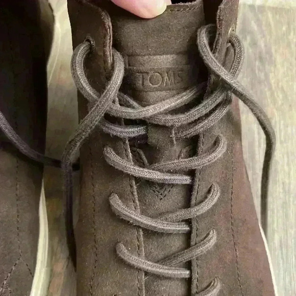 TOMS Lenox Mid Chocolate Brown Suede Sneakers - Picture 3 of 12